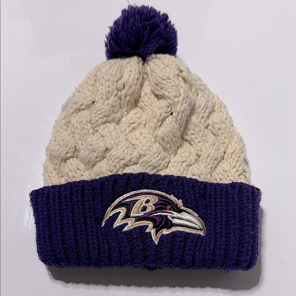 NFL Team Apparel EUC Baltimore Ravens cable knit pom hat